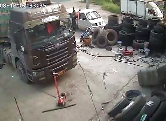 explosion during tank welding in china