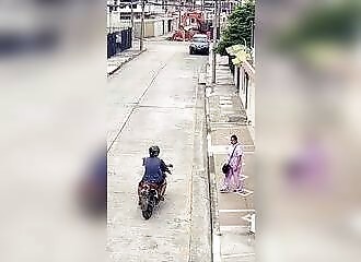 A thief is surprised and interrupted by a crazy driver!