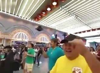 Une bagarre dans un casino de Las Vegas tourne à la fusillade 