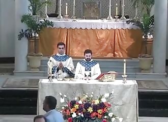 Des Paroissiens en Louisiane Neutralisent un Adolescent tireur durant une Diffusion en Direct