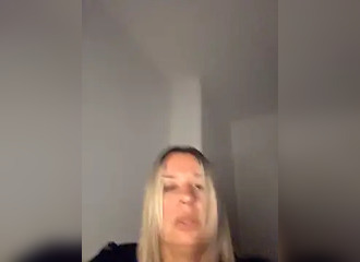 Join her in LIVE !