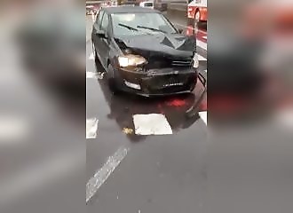 Elle tente de prendre la fuite lors d'un accident, ça tourne mal !