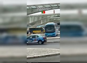 Un bus « autonome » défonce tout sur son passage à Lisbonne