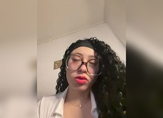 Join her in LIVE !