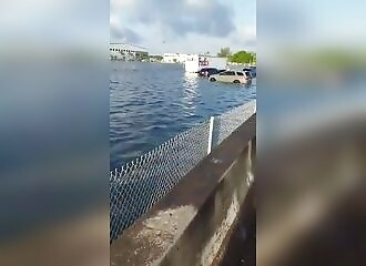 L'aéroport de Fort Lauderdale englouti par les eaux !