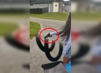 Woman threatens family with gun at Florida roadrage