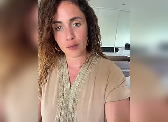 Join her in LIVE !