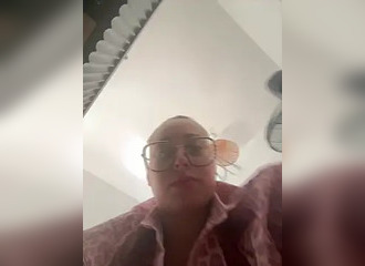 Join her in LIVE !