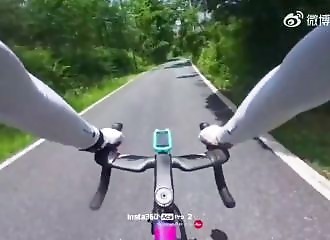 A cyclist hits a barrier and falls into the void
