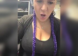 Join her in LIVE !