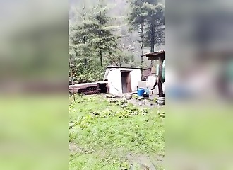 Nepal: The mountain collapses in a matter of seconds; residents run for their lives