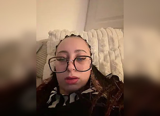 Join her in LIVE !