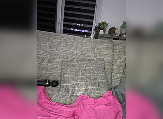 Join her in LIVE !