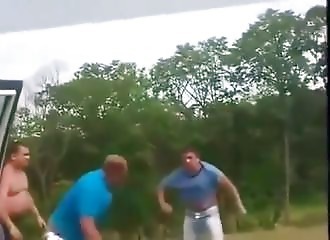 Nervous motorist picks a fight and is destroyed by a good family man