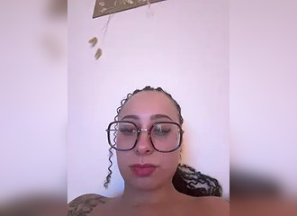 Join her in LIVE !