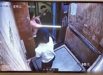 A Chinese policeman saves a battered woman