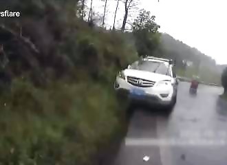 Un camion incontrôlable manque de faire plusieurs victimes (Chine)