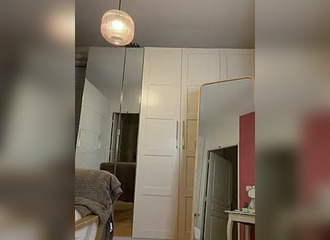 Join her in LIVE !