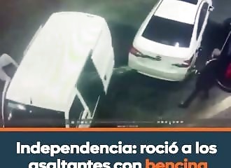 Il fait fuir des voleurs en les arrosant d'essence ! 