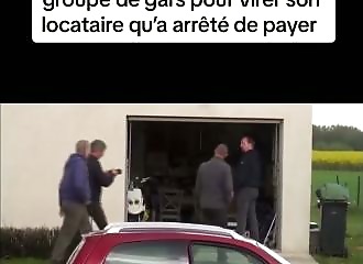 Elle débarque avec une bande de gars pour expulser son locataire, il manque juste l'huissier