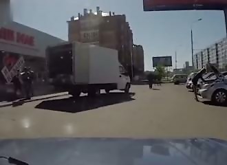 Russie : Le braquage raté qui finit en grand n'importe quoi.