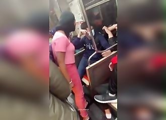 Un groupe de jeune s'en prend à des jeunes asiatiques