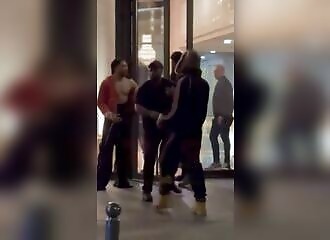 Offset rapper involved in a brawl in Paris (Video)