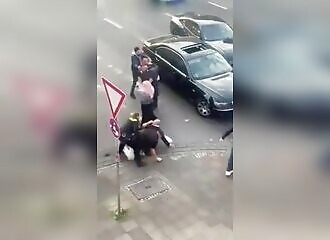 A road rage turns into a brawl, and the police have to intervene in Germany