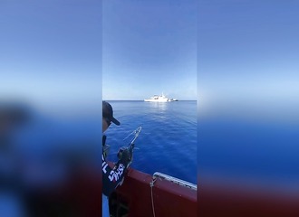 ?Vidéo?Un bateau chinois arrosé par les garde-côtes taïwanais : à bord, des familles en sortie pêche