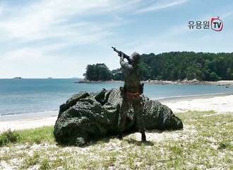 L'armée sud-coréenne ouvre le feu sur un essaim de drones — la vidéo est impressionnante