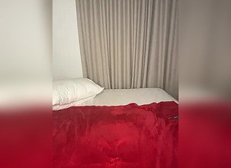 Join her in LIVE !
