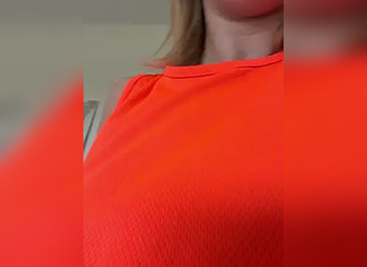 Join her in LIVE !