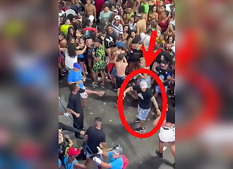 Cet enfoiré ne frappe les gens que lorsqu'ils ont le dos tourné 