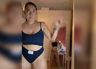 Join her in LIVE !