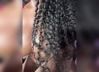 Join her in LIVE !