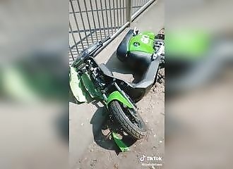 Voilà comment terminent les scooters de prêt aux Pays bas !