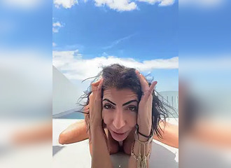 Join her in LIVE !