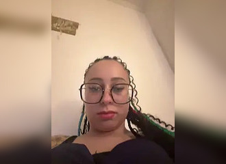 Join her in LIVE !