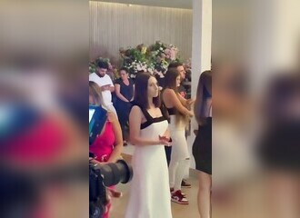 Il y en a un qui dormira sur le canapé ce soir