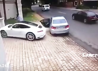 Il évite de peu le vol de sa Porsche !