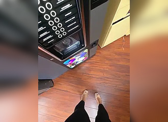 Join her in LIVE !