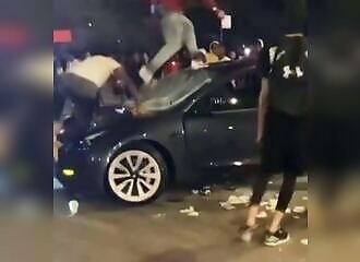 Youths gather and create havoc in Chicago