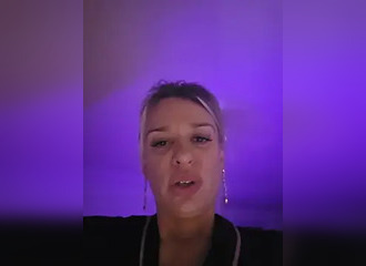 Join her in LIVE !