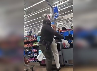 United States: A theft check at a Walmart escalates into a physical altercation