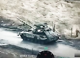 Did you think Russian tanks were so fragile? Ukrainian drone completely destroys one