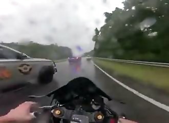 violent chase between motorcyclist and police ends in Georgia