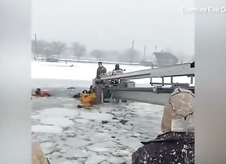 Ils finissent dans l’eau gelée après des drifts sur un parking
