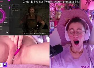 Join her in LIVE !