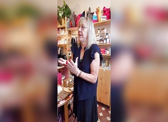 À 62 ans, Corinne se fait mouler la vulve : elle la rangera dans un tiroir