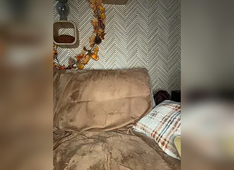 Join her in LIVE !